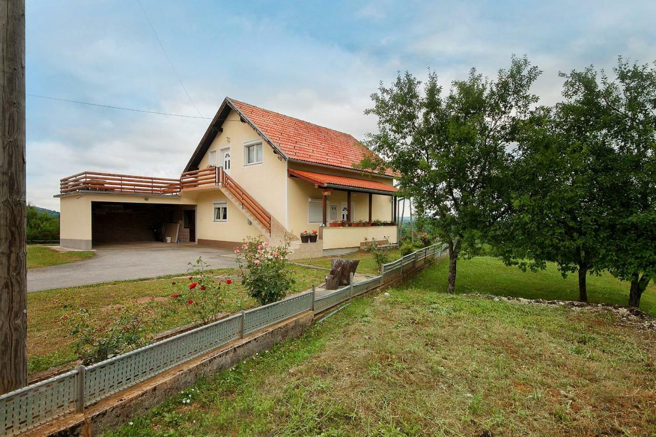 Apartment Josipa Селище Дрежницько Екстер'єр фото