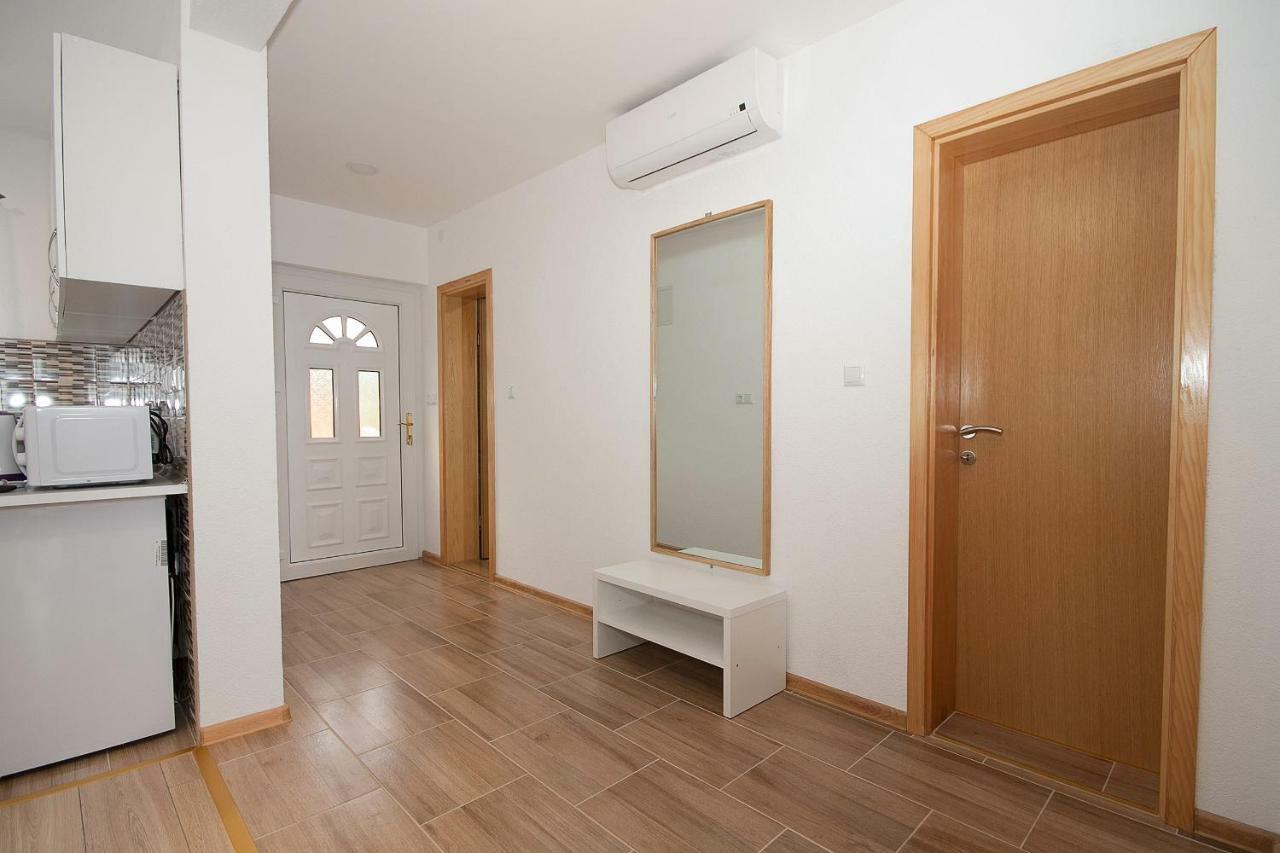 Apartment Josipa Селище Дрежницько Екстер'єр фото